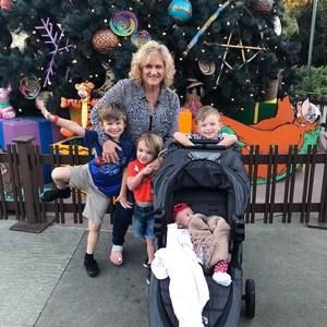 Meet your Posher, Pam